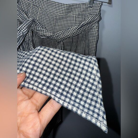 ANTRHOPOLOGIE Gingham Belted Shorts by Cartonnier Deep navy & cream Size 6 EUC - Picture 4 of 8